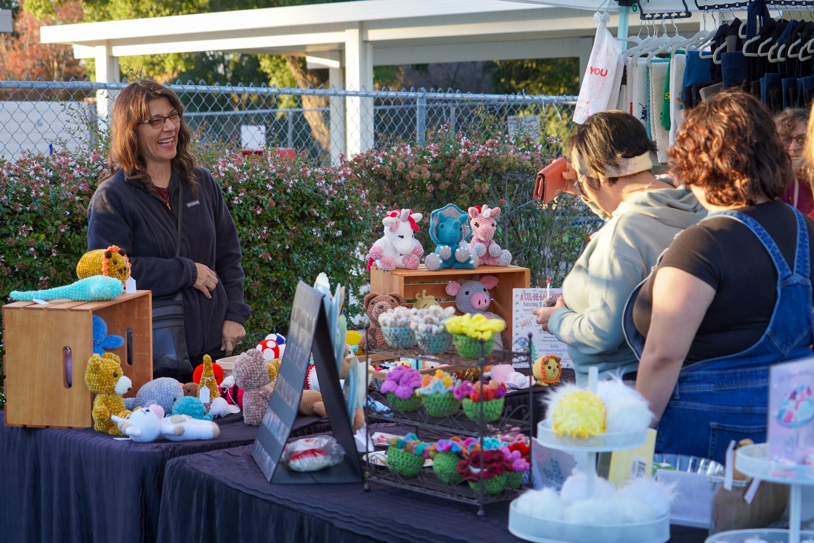 Crafts by Bez Leslie Wagoner at the San Diego Country Estates Holiday Fair in the Ramona Oaks Park